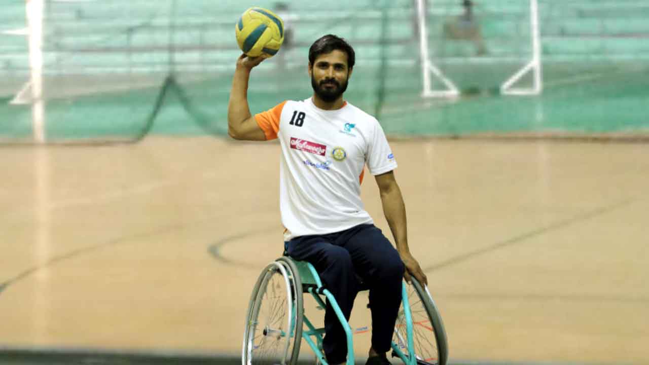 అంతర్జాతీయ వీల్‌చైర్‌ హ్యాండ్‌బాల్‌ పోటీలకు కోటేశ్వర్‌నాయక్‌
