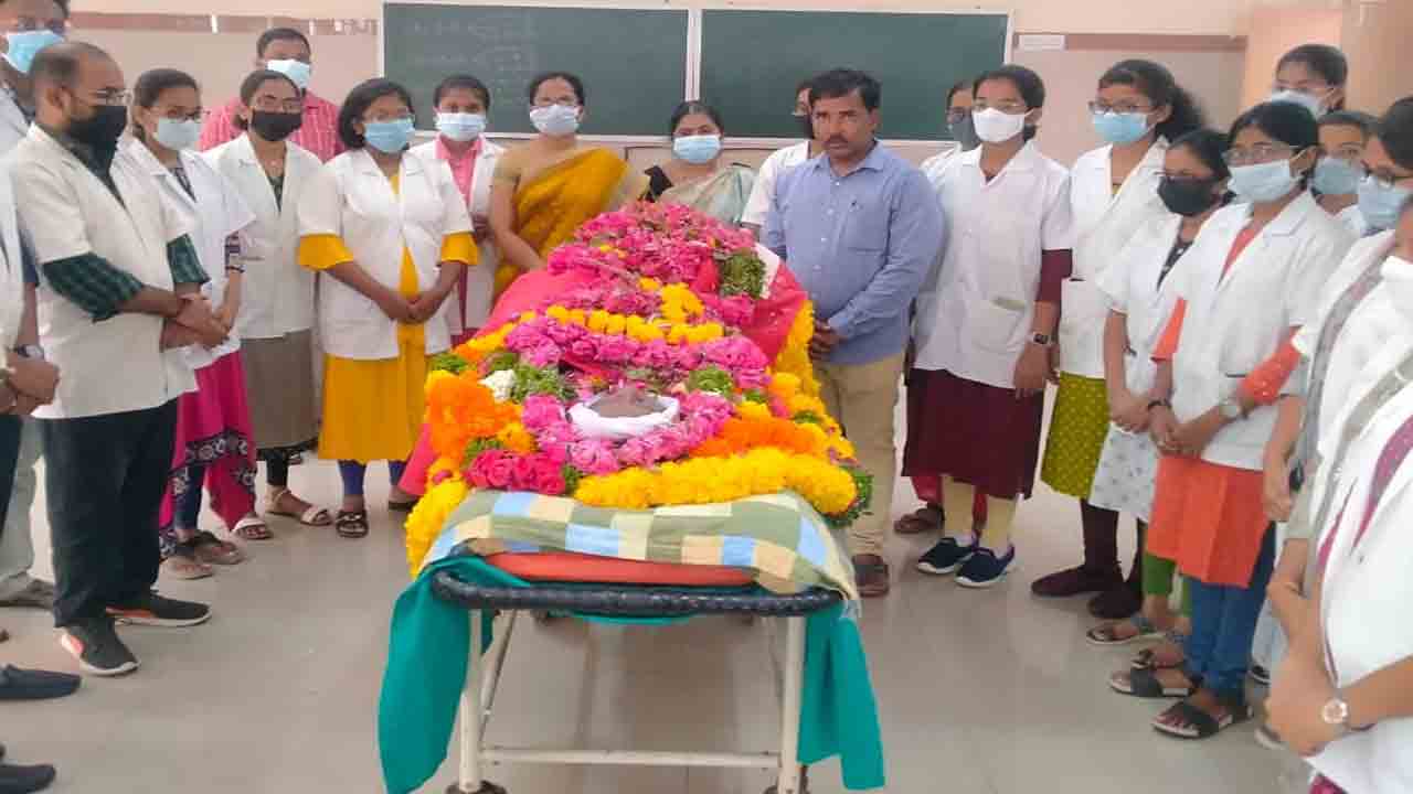 మెడికల్‌ కళాశాలకు.. బాల జంగయ్య భౌతికకాయం