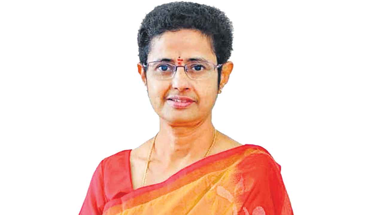 ఎన్టీఆర్‌ చిన్నకూతురు ఆత్మహత్య!