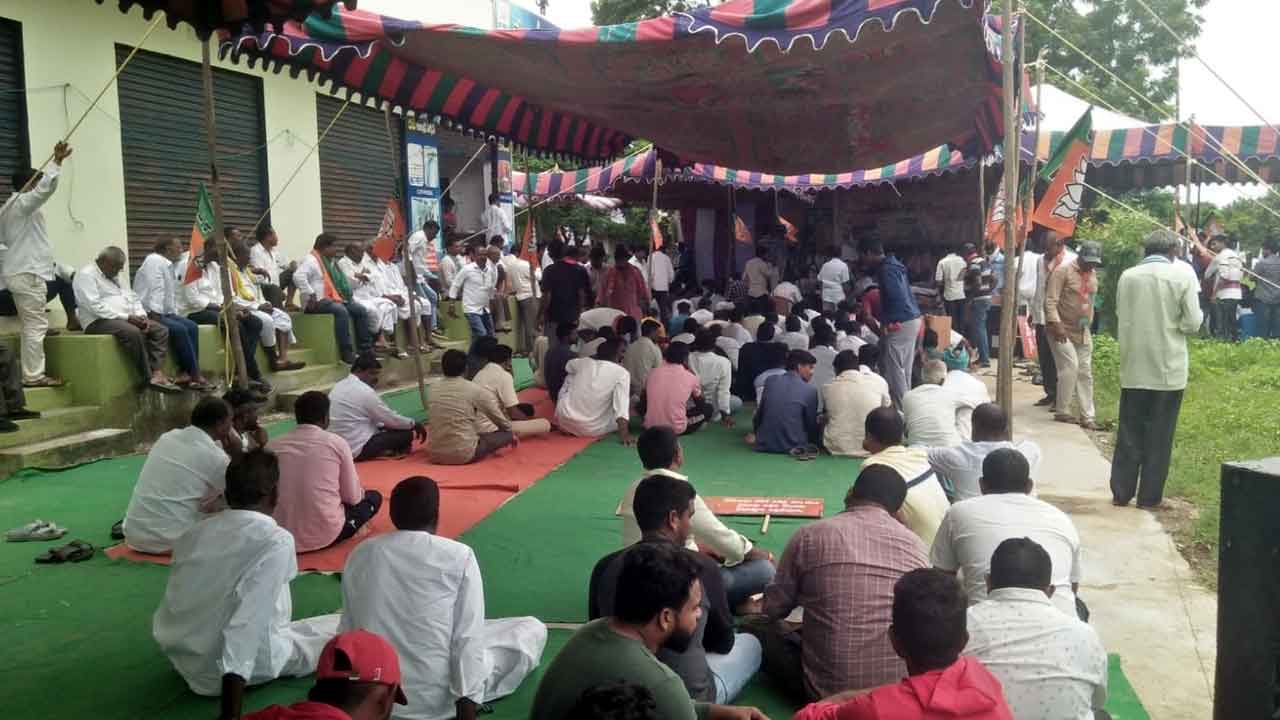 అర్విందా.. గురువింద..?