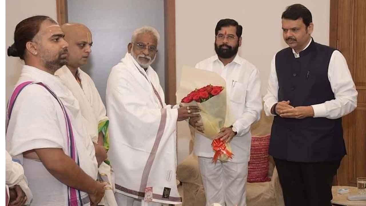 మహారాష్ట్ర సీఎం , డిప్యూటీ సీఎంకు టీటీడీ ఆహ్వానం