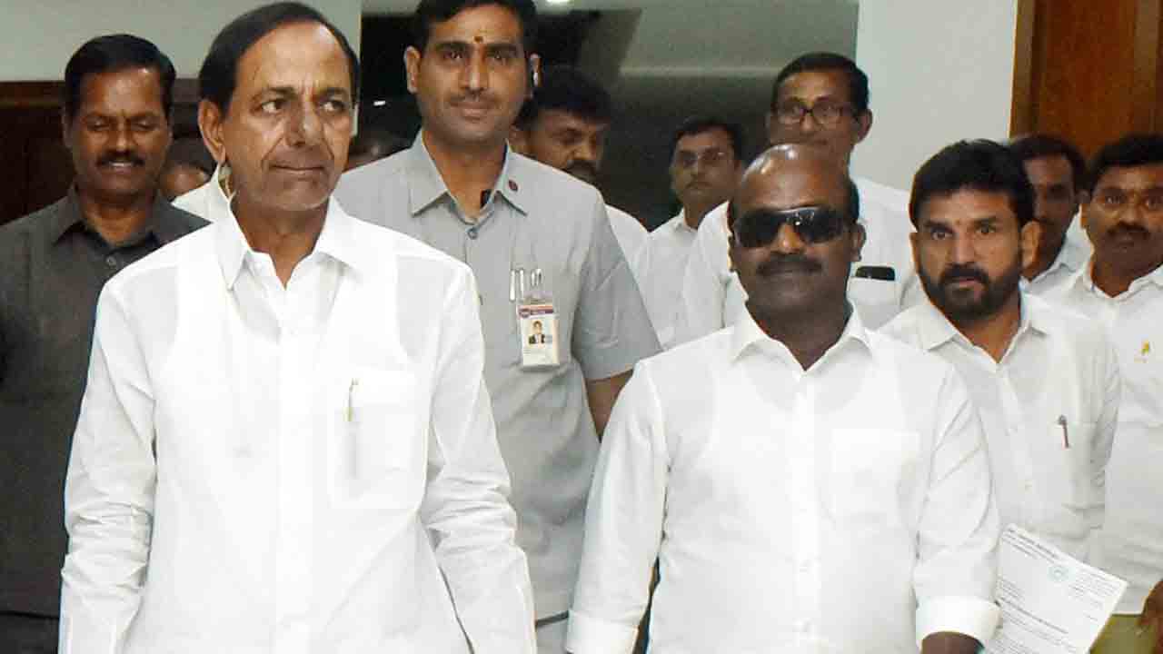 అభివృద్ధికి నిధులిచ్చి సహకరించండి