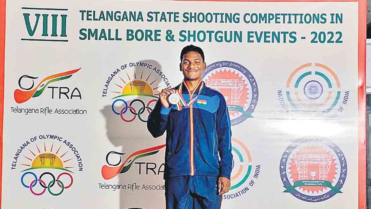 అభినవ ఏకలవ్యుడు!.. షూటింగ్‌లో నల్లగొండ కుర్రాడి అద్భుత ప్రతిభ