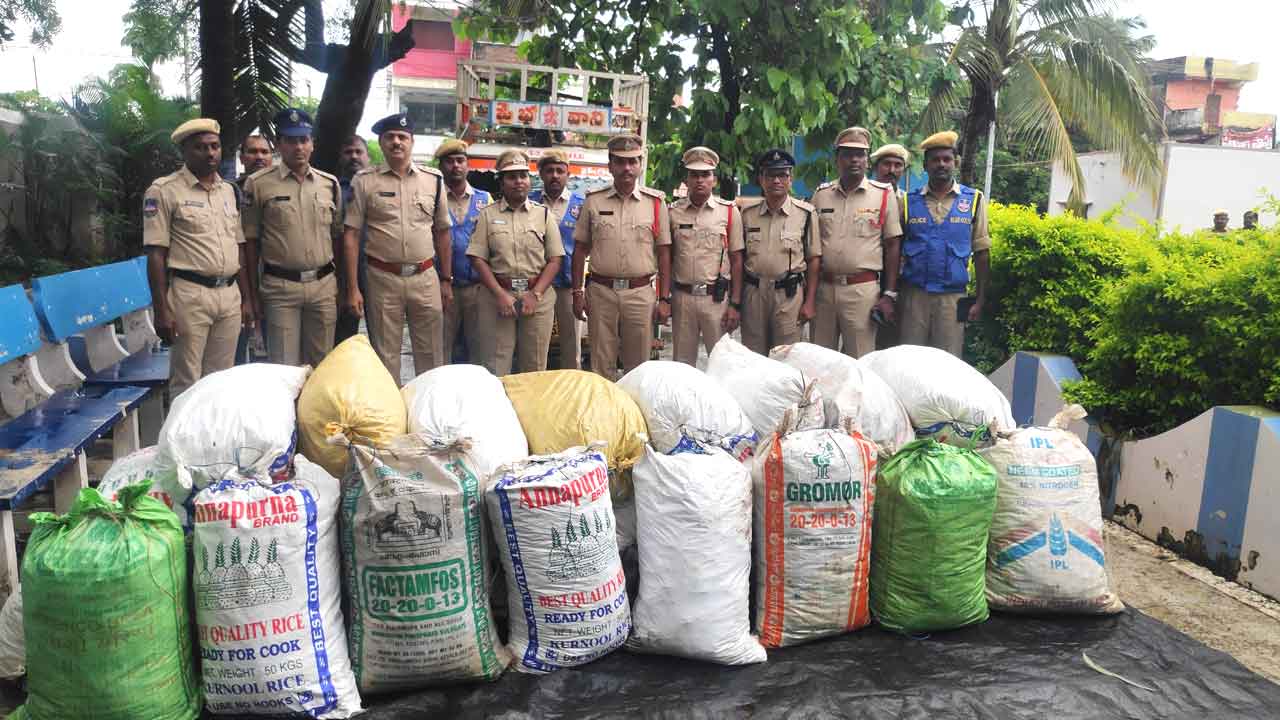 నర్సంపేటలో భారీగా గంజాయి పట్టివేత