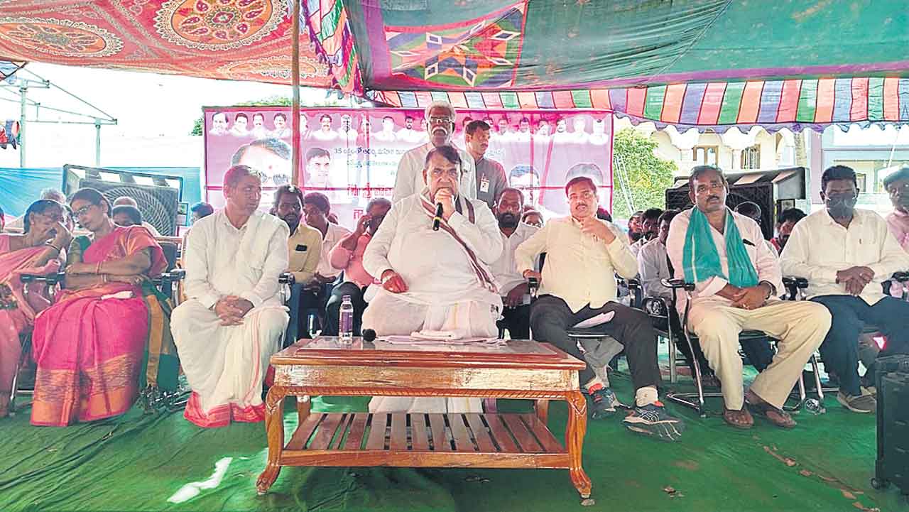 అధికార దాహంతోనే అశాంతికి కుట్ర