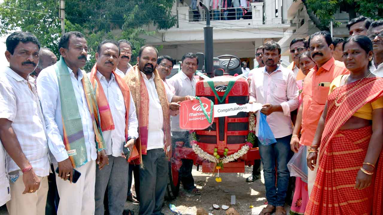 ఆర్థిక పురోభివృద్ధికే దళిత బంధు