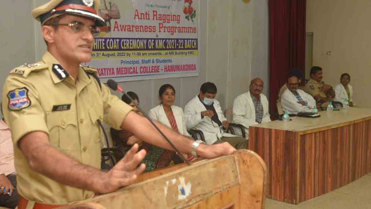 చట్టాన్ని తెలుసుకొని మసులుకోవాలి