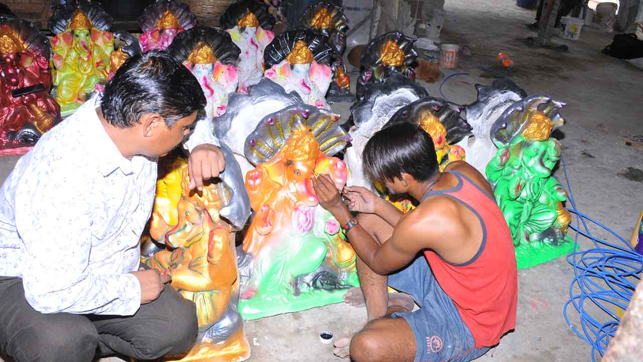 వినాయక విగ్రహాలకు..కేరాఫ్‌ చౌటుప్పల్‌