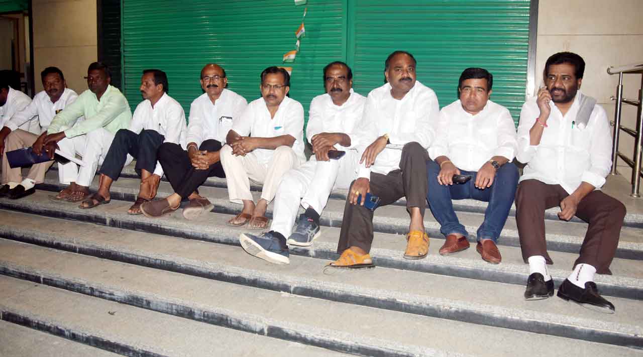 డీసీసీబీ భవనం లీజుకివ్వం