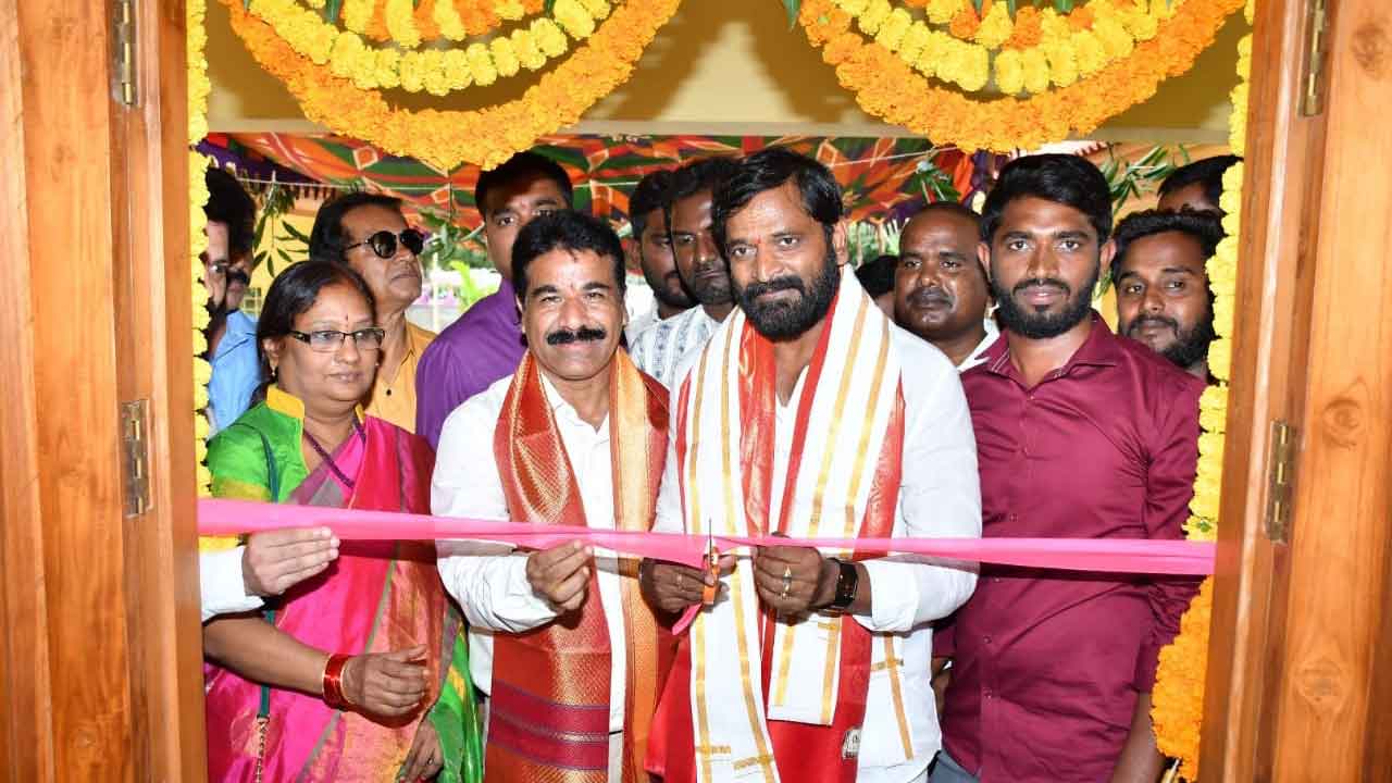 కొత్త కోర్సులను ప్రతిపాదించాలి