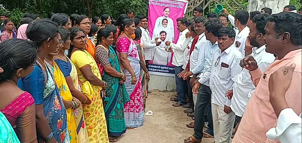 విధుల్లో చేరిన 410 మంది ఫీల్డ్‌ అసిస్టెంట్లు