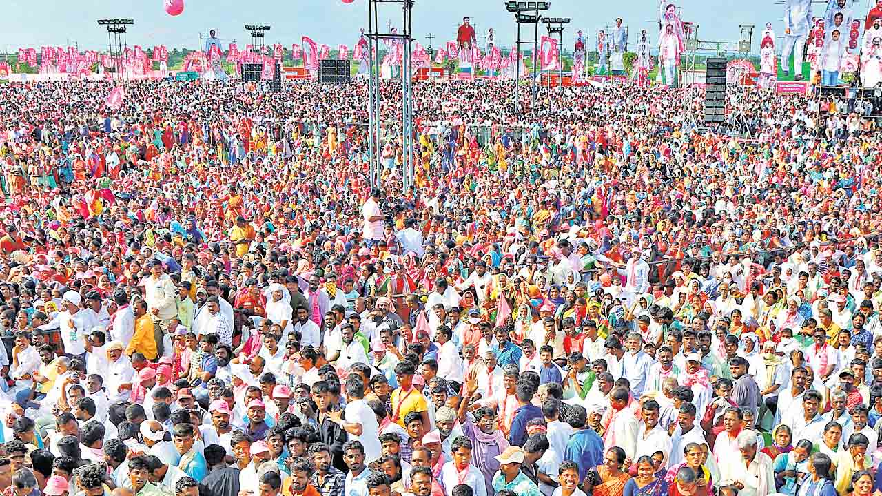 మునుగోడు సభ సూపర్ హిట్