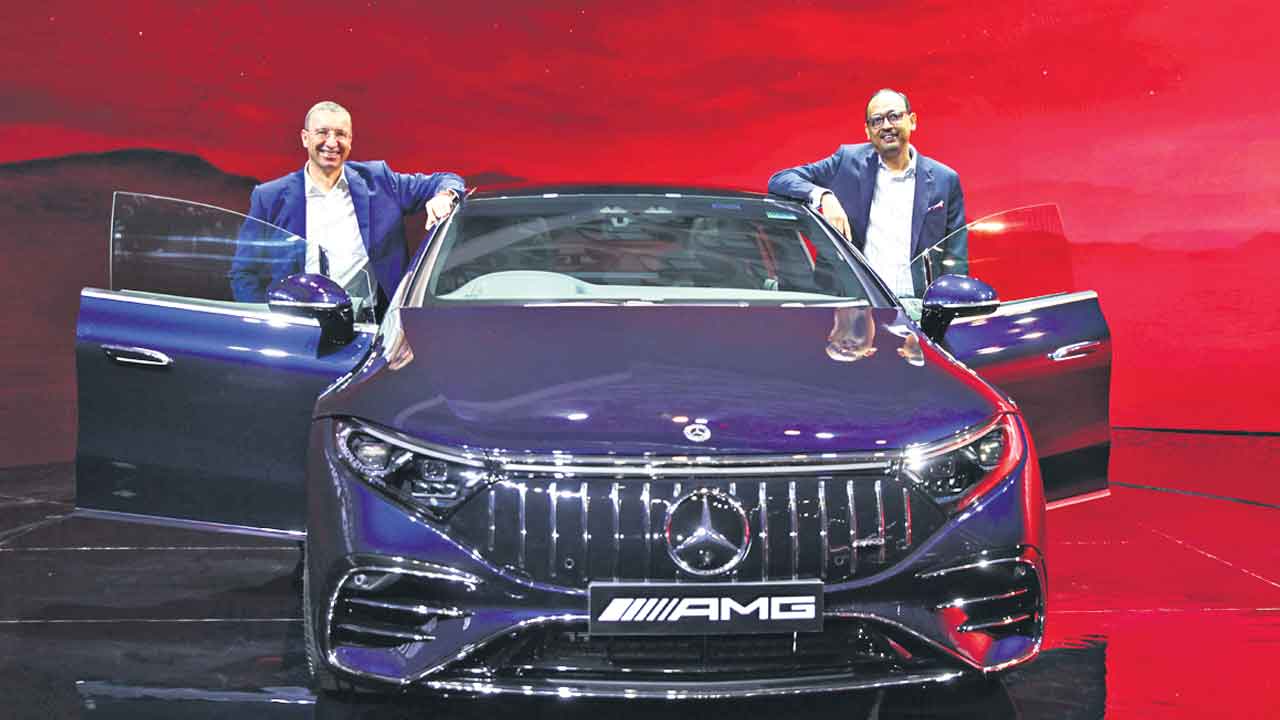 బెంజ్‌ సరికొత్త ఈవీ ప్రారంభ ధర రూ.2.45 కోట్లు