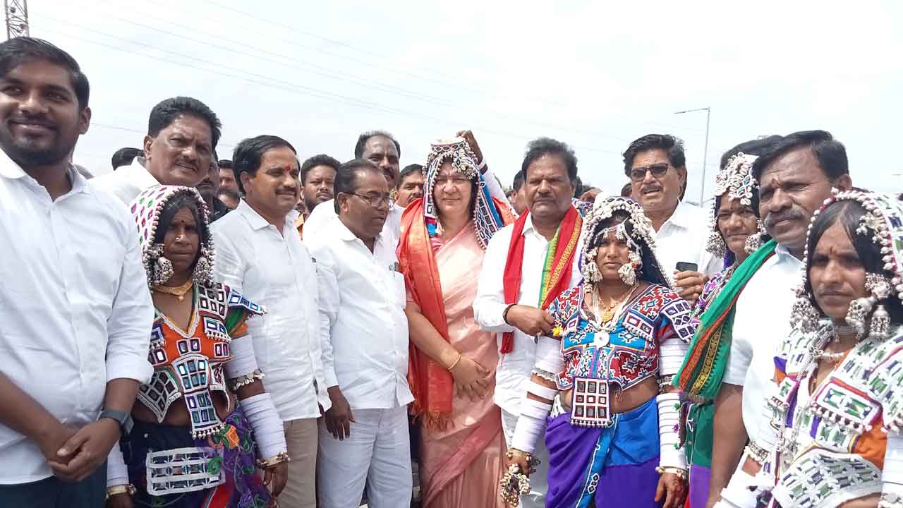 గిరిజన సంస్కృతికి ప్రతీక తీజ్‌