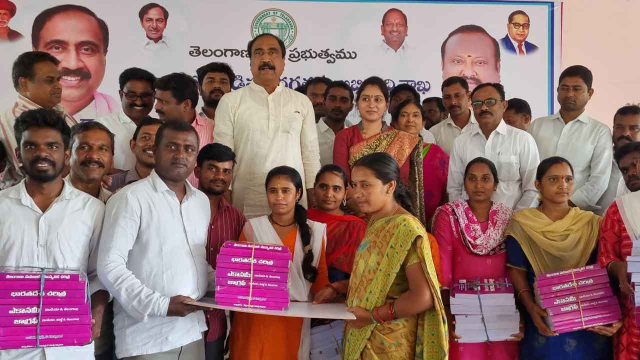 ఉద్యోగాల భర్తీలో తెలంగాణదే అగ్రస్థానం