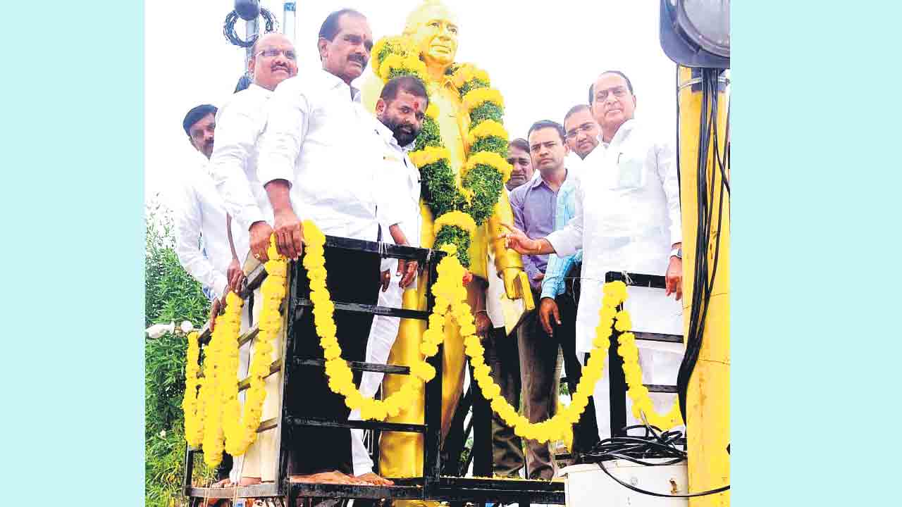 జయశంకర్‌ సార్‌ ఆశయ సాధనకు కృషి చేయాలి