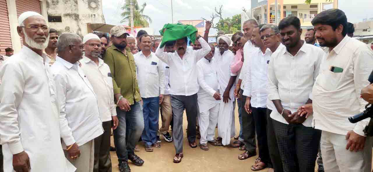 హసనుషేన్‌కీ దోస్తరాద్దీన్‌