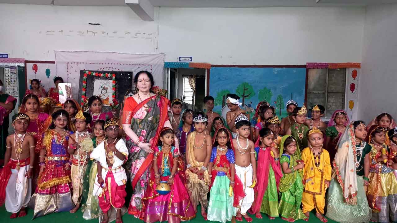 కృష్ణా.. ముకుందా.. మురారి