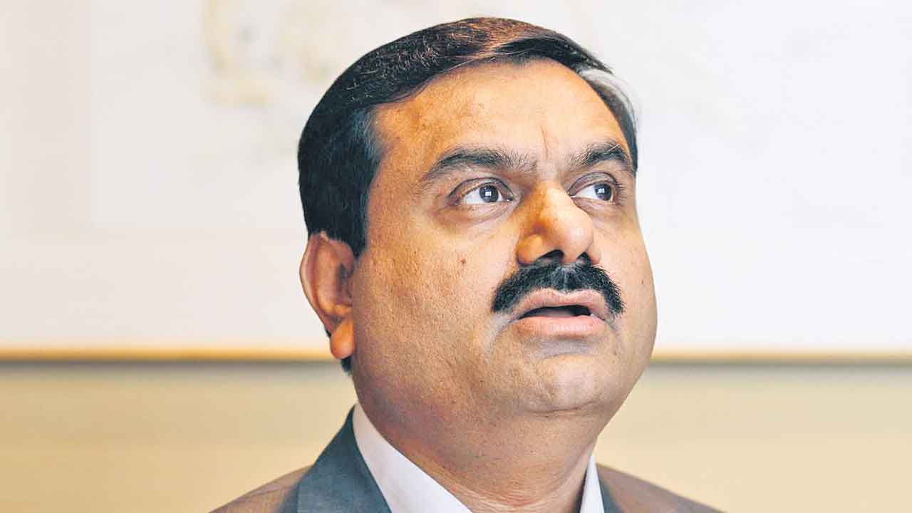 రుణాలతో టేకోవర్లు రిస్కే.. ఎస్‌అండ్‌పీ హెచ్చరిక