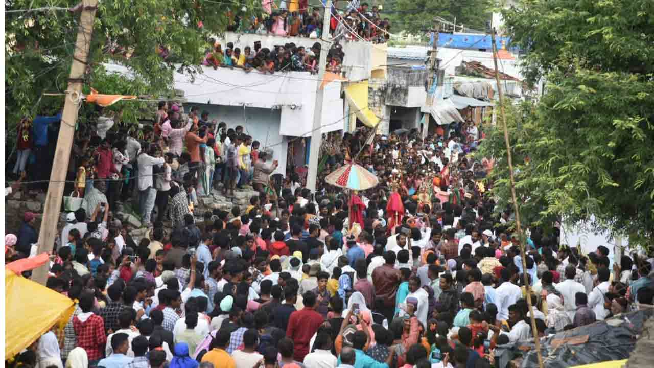 భక్తి శ్రద్ధలతో మొహర్రం