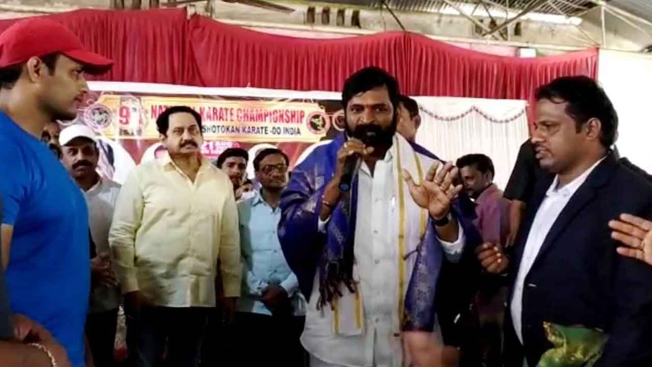 ఆహ్లాదం కోసమే పార్కుల ఏర్పాటు