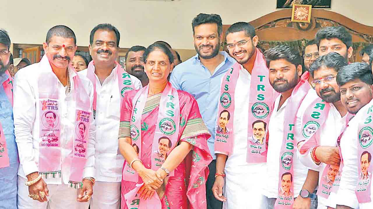 బీజేపీకి నాగ నందీశ్వర్‌రెడ్డి గుడ్‌ బై