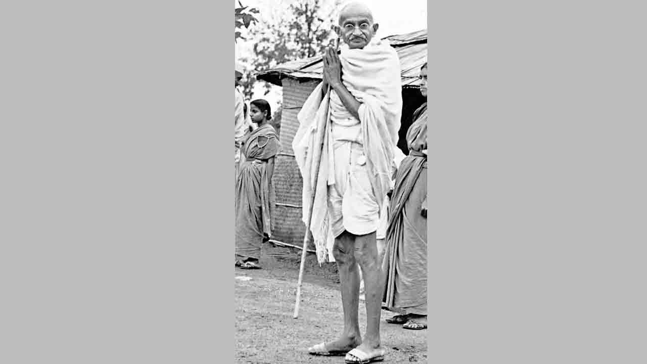 బాపూ.. నీ బాటన నడిచే .. బలమివ్వు!