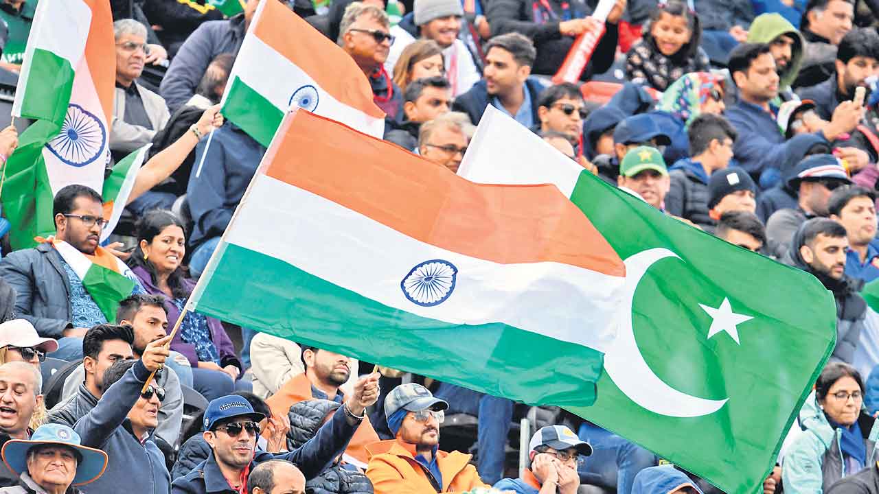 నిలబడి చూడాలనుకుంటే