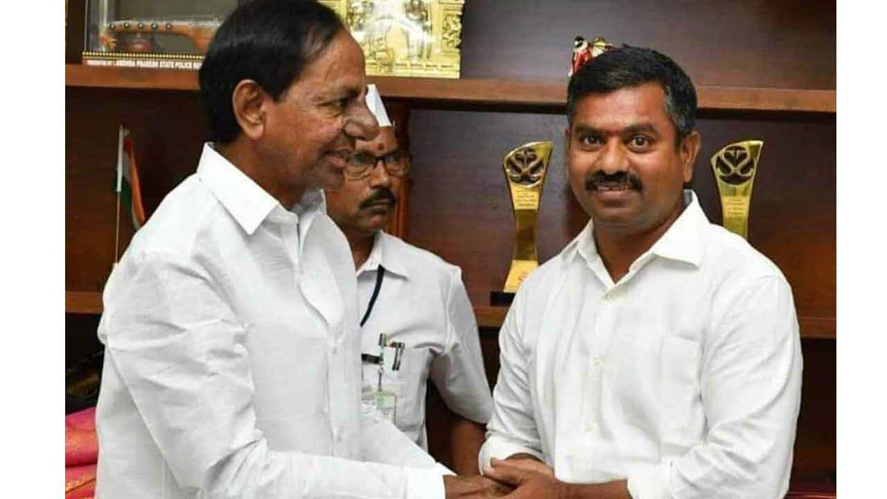 ఎంపీపీ శరత్‌రావుకు సీఎం కేసీఆర్‌ ఆశీస్సులు