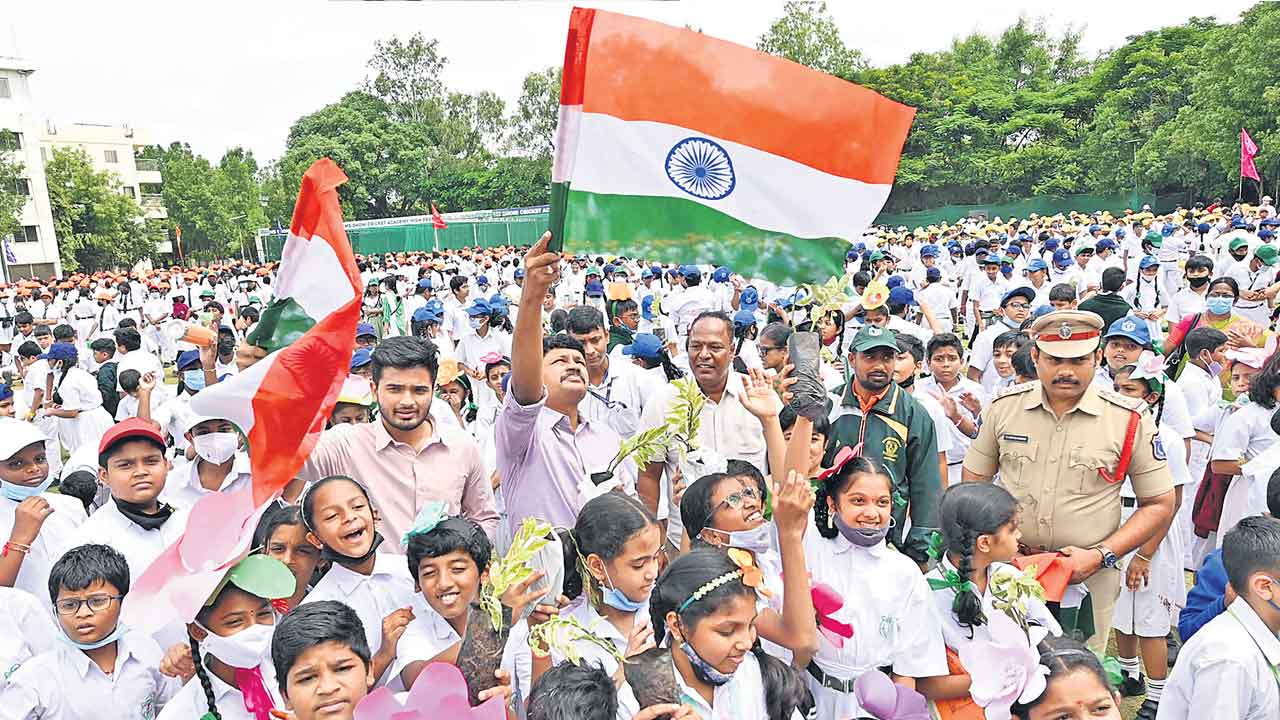 హరితస్ఫూర్తిని కొనసాగించాలి