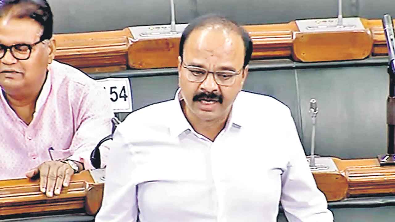 మోటర్లకు మీటర్లు పెట్టనియ్యం.. తేల్చిచెప్పిన ఎంపీ రంజిత్‌రెడ్డి