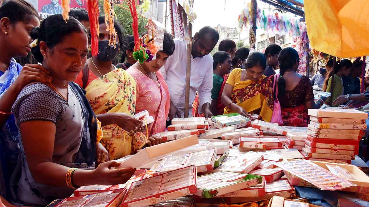 ఆత్మీయ‘బంధం’