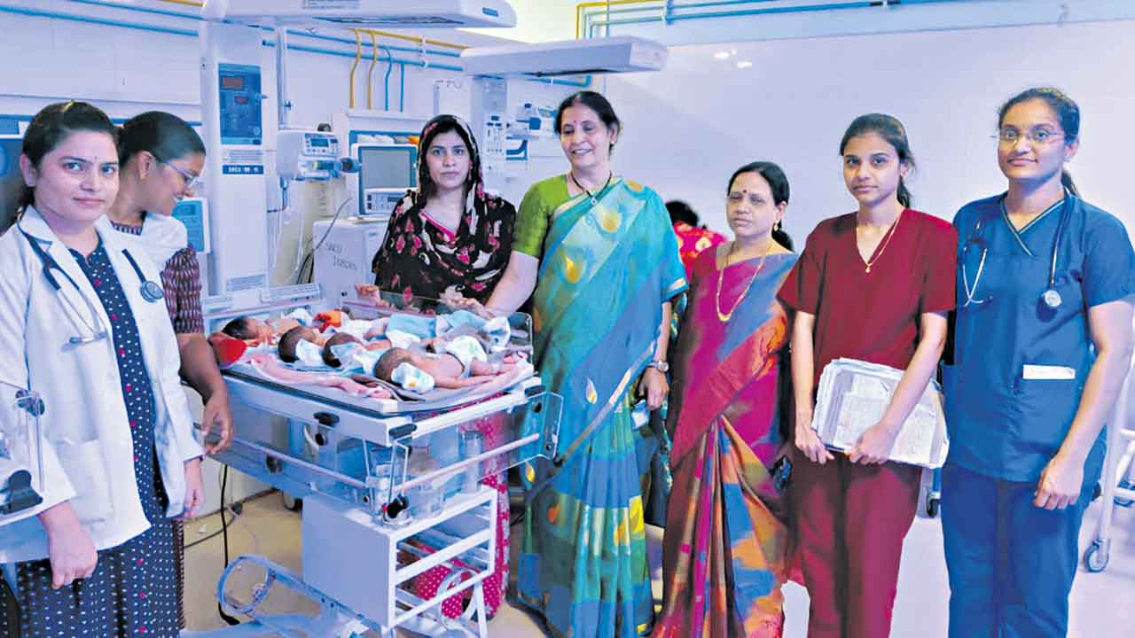 ఒకే కాన్పులో నలుగురు శిశువులు