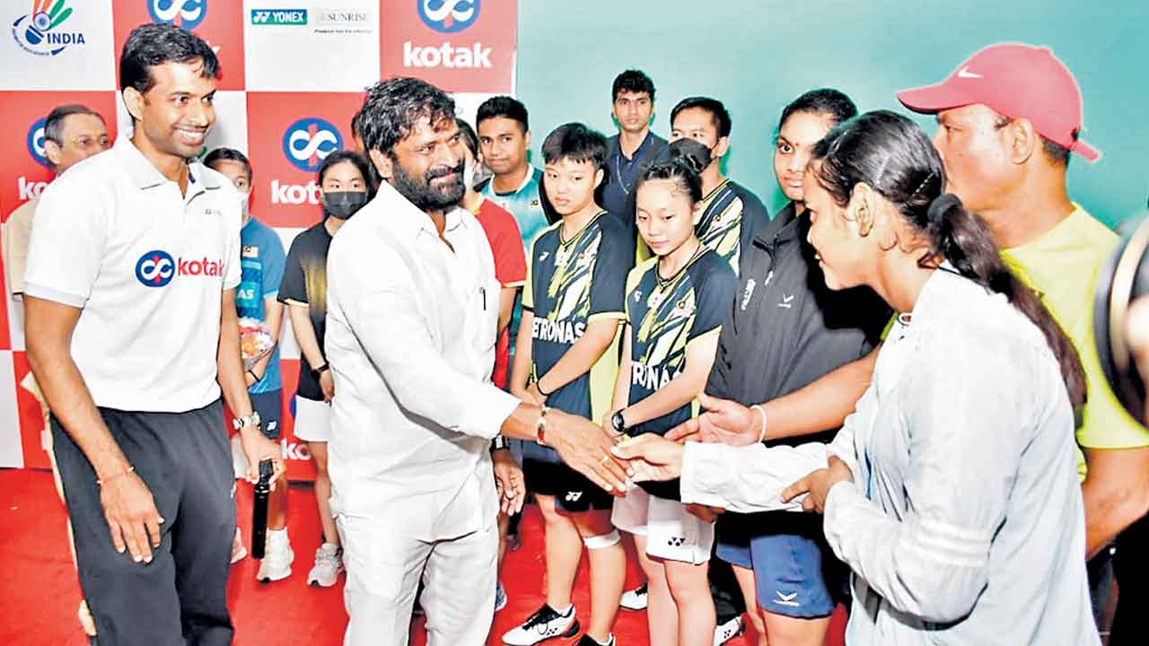 జూనియర్ ఇంటర్నేషనల్ సిరీస్ షురూ
