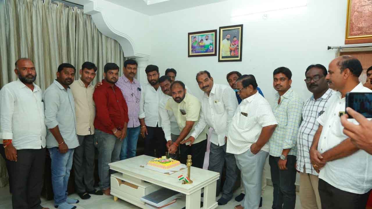 చరిత్రకు సాక్ష్యం ఫొటో