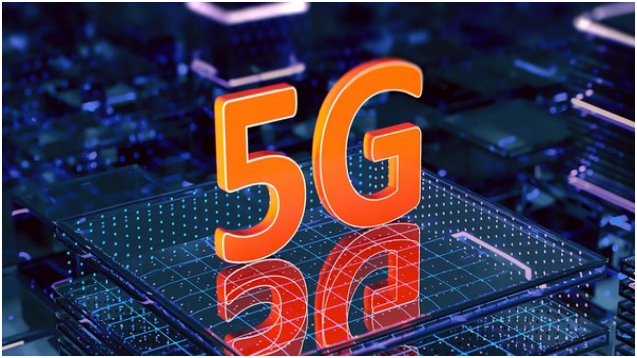 అక్టోబ‌ర్ 12 నాటికి 5జీ సేవ‌లు షురూ : టెలికాం మంత్రి అశ్వ‌ని వైష్ణ‌వ్‌