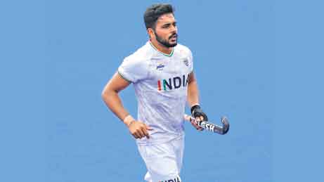 హర్మన్‌ప్రీత్‌ హ్యాట్రిక్‌