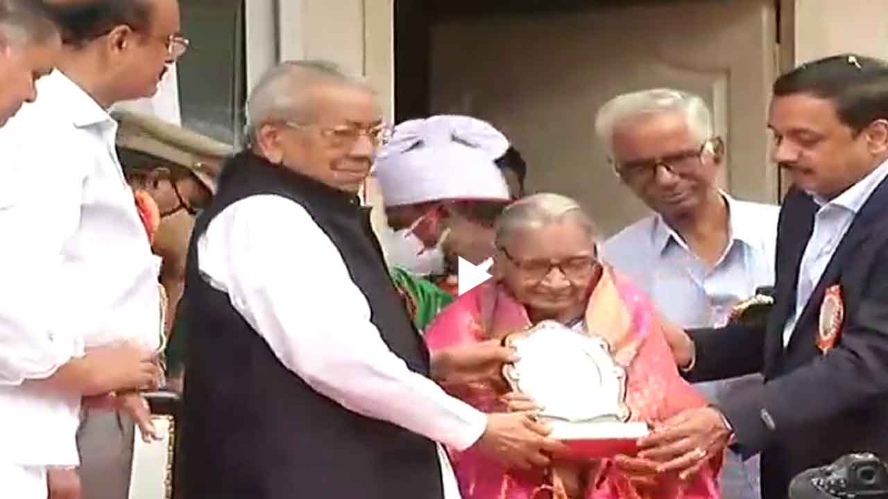 జాతీయ జెండా జాతి ఐక్యతకు చిహ్నం : ఏపీ గవర్నర్‌