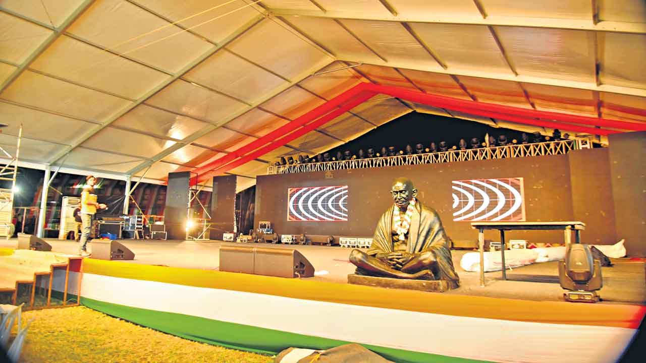 నేడు వజ్రోత్సవ ముగింపు వేడుక