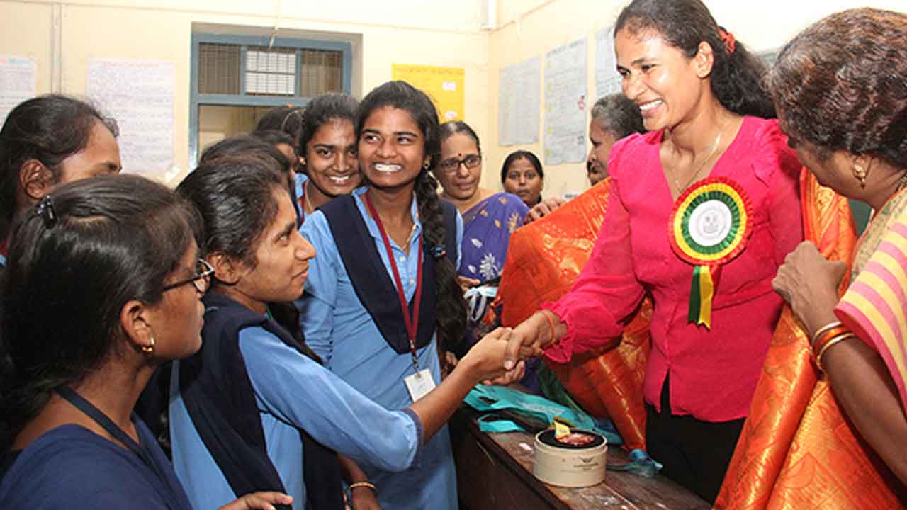 విజయం సాధించేదాకా విశ్రమించవద్దు : అంతర్జాతీయ హాకీ క్రీడాకారిణి