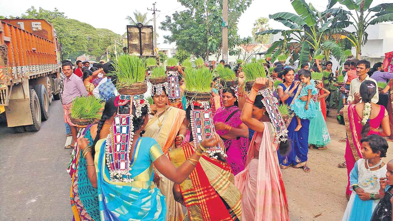 ఆటాపాటల ఆశల పల్లకీ తీజ్‌