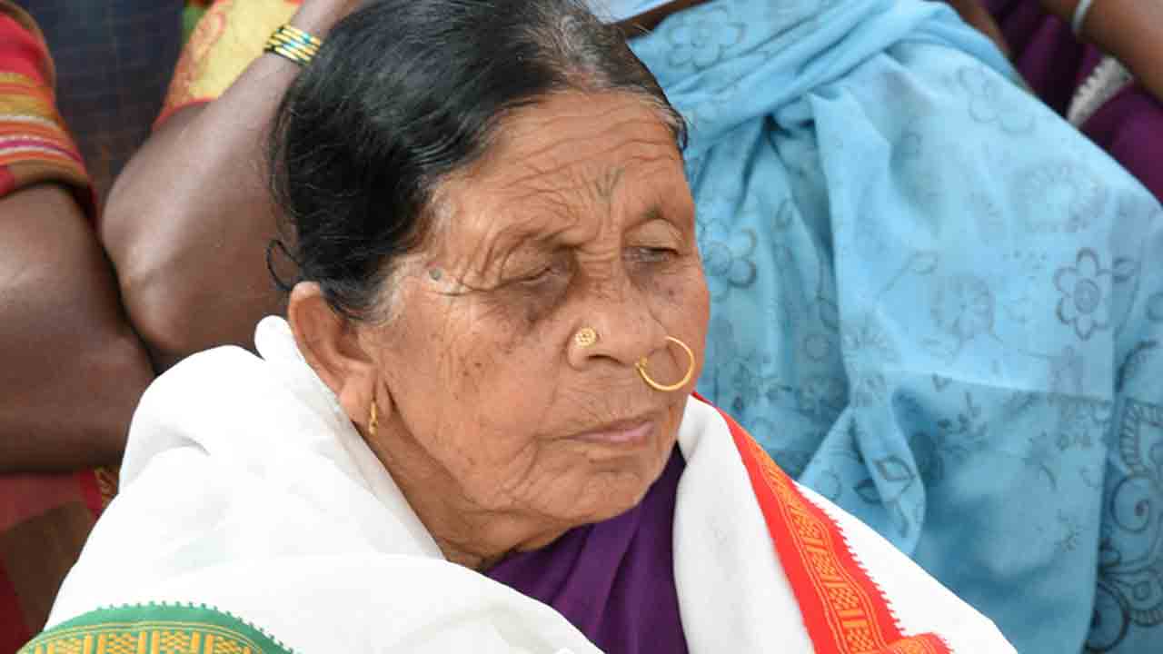 అంతరిస్తున్న జాతులను కాపాడుకోవాలి