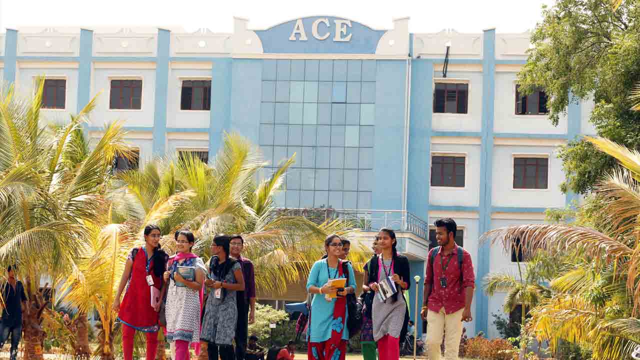 123 ఇంజినీరింగ్‌ కాలేజీలకు అఫిలియేషన్‌