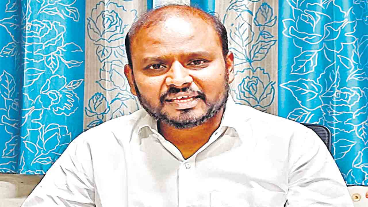 ప్రజా ఆమోదయోగ్యమైన బడ్జెట్: ఎఫ్‌డీసీ చైర్మన్ కుర్మాచ‌లం అనిల్