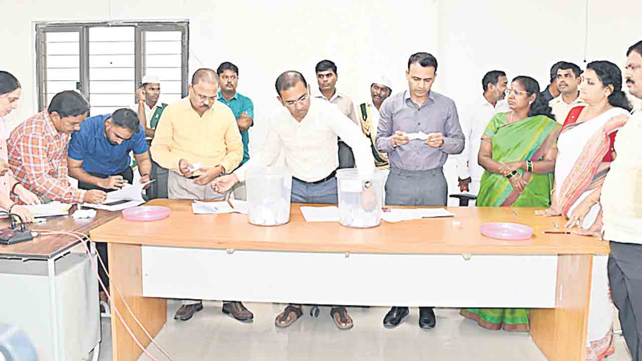 వీఆర్వోలకు నూతన బాధ్యతలు