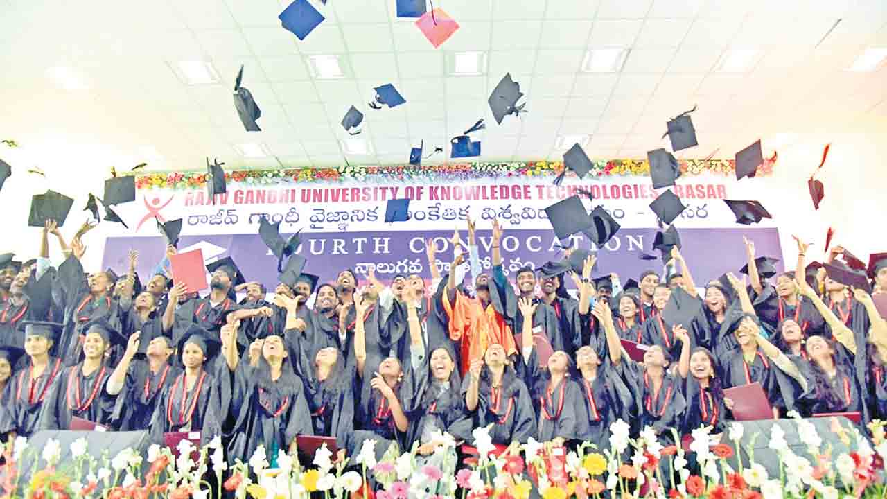 ట్రిపుల్‌ ఐటీ కొలువుల్లో మేటి