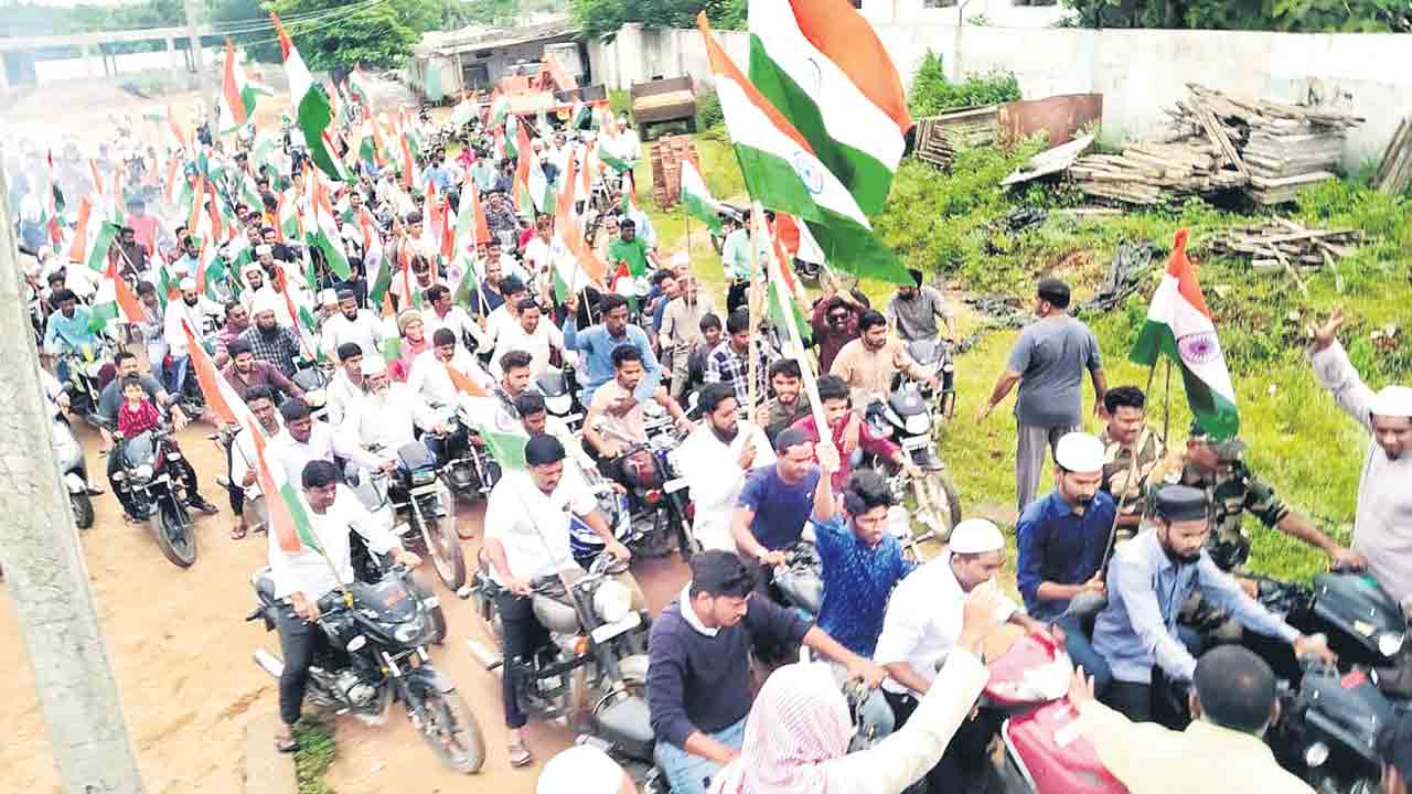 ఉరకలెత్తిన ఉత్సాహం