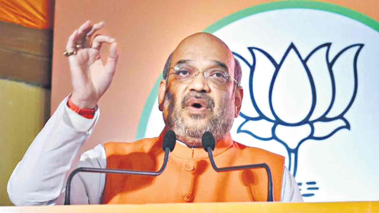 మోదీ చెప్పకుంటే ప్రపంచం కదలదట!