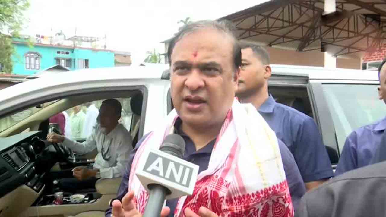 కేజ్రివాల్‌కు త్వ‌ర‌లోనే కోర్టు నోటీసులు: అసోం సీఎం