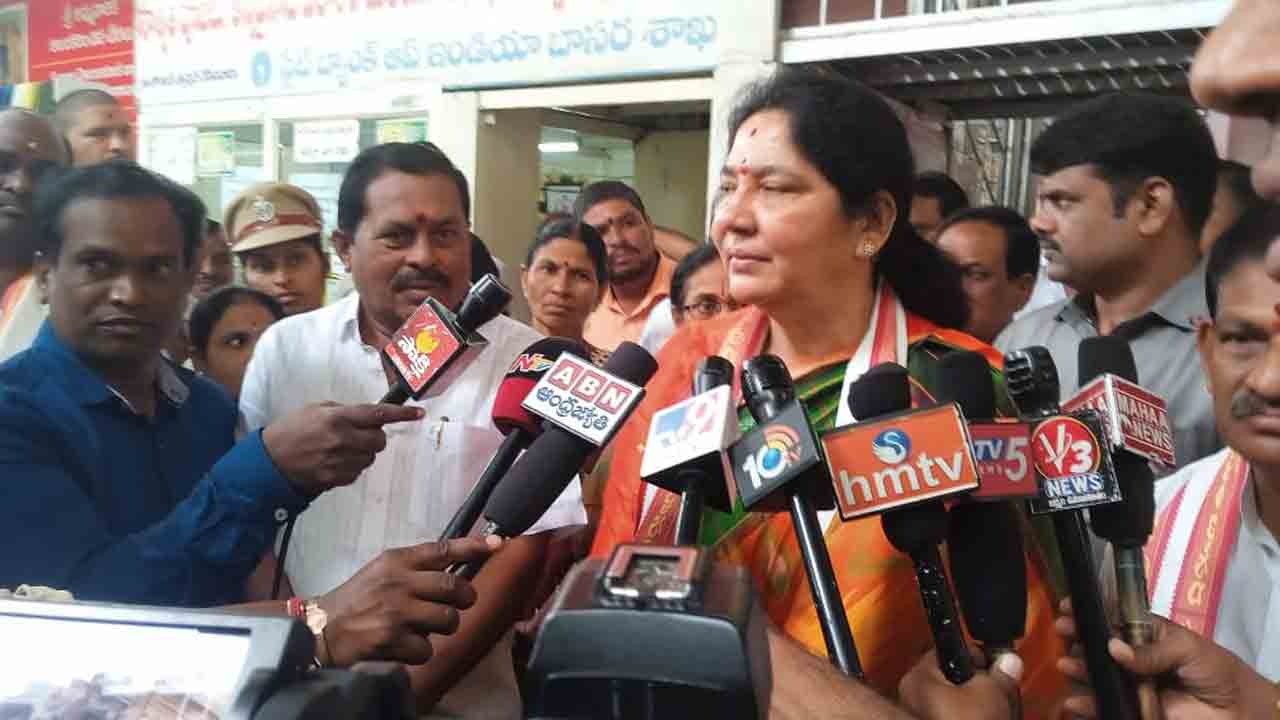 బీజేపీ మత రాజకీయాలు చేస్తున్నది : మంత్రి సత్యవతి